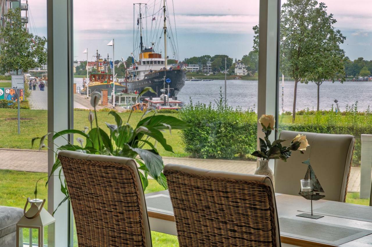 "Myharbourfront", Luxurioeses Wohnen An Der Hafenmole Apartment Росток Екстериор снимка