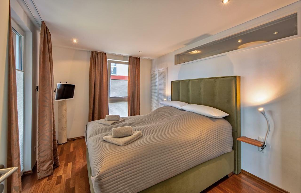 "Myharbourfront", Luxurioeses Wohnen An Der Hafenmole Apartment Росток Екстериор снимка