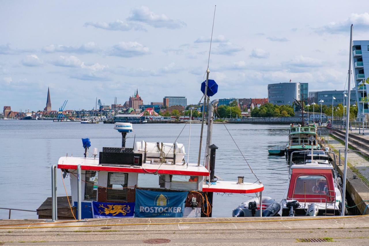 "Myharbourfront", Luxurioeses Wohnen An Der Hafenmole Apartment Росток Екстериор снимка