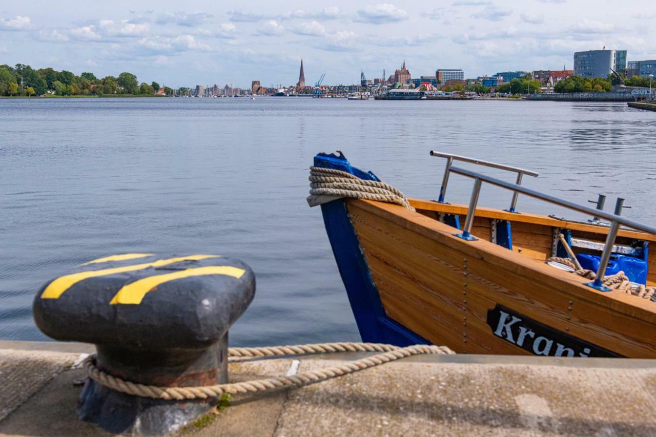 "Myharbourfront", Luxurioeses Wohnen An Der Hafenmole Apartment Росток Екстериор снимка